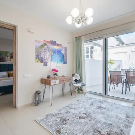 Alcmene Lux Apartment Zakynthos Town